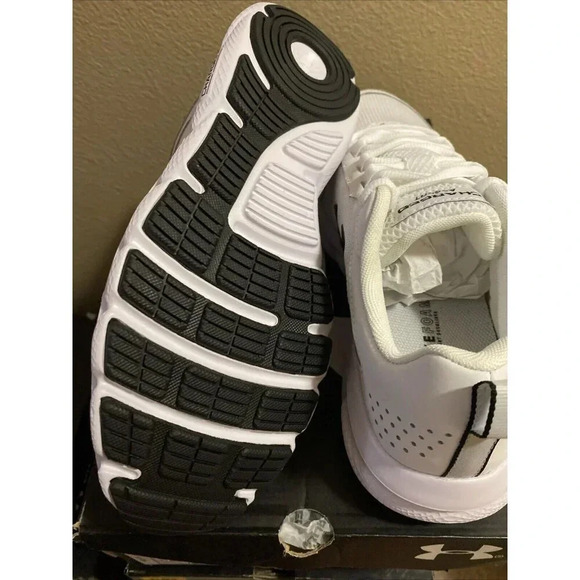 Under Armour Women Charged Assert 9 White Shoes Size 11 NIB Style 3024591-101 - Picture 7 of 10